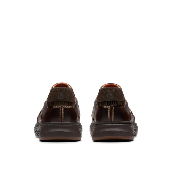 Clarks Un Briley Step (Mahogany) - Men's