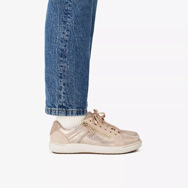 Clarks Nalle Zen (Metallic) - Women's