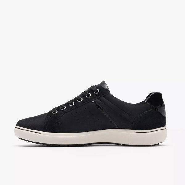 Clarks Nalle Zen (Black Interest) - Women's