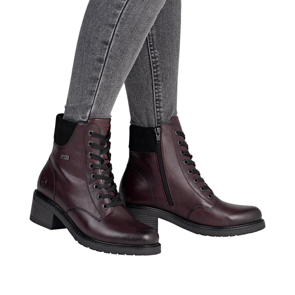 Remonte D1A70-35 (Red) - Women's