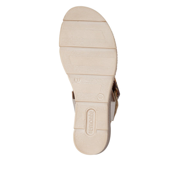Remonte D2L53-90 (Brass) - Women's