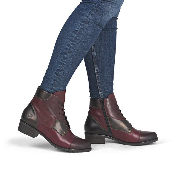 Remonte D6882-35 (Red) - Women's