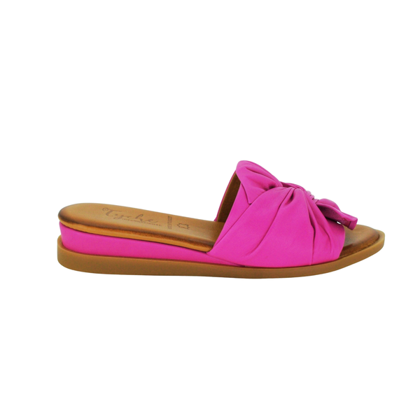 Tyche Sassy (Fushia) - Women's