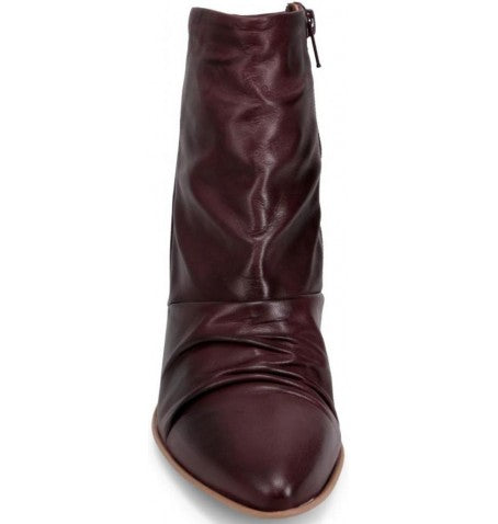 Miz Mooz Jeanie (Wine) - Women's