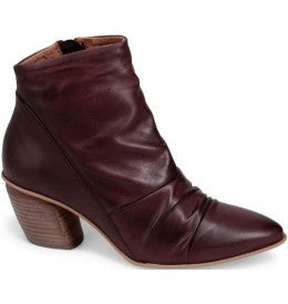 Miz Mooz Jeanie (Wine) - Women's