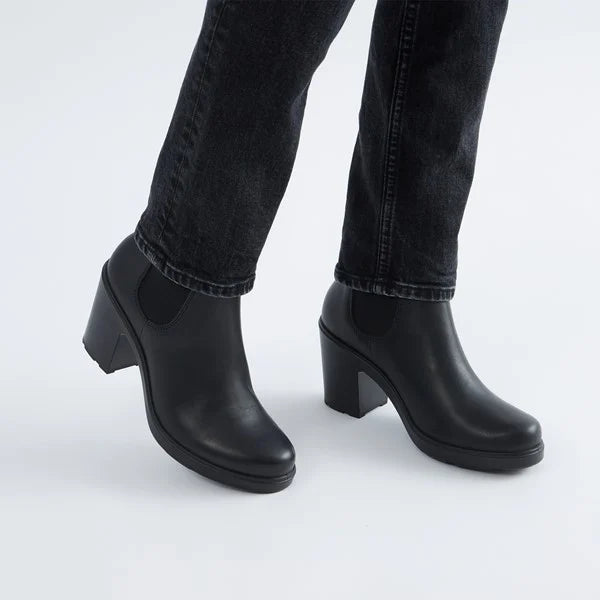 Blundstone 2365 High Heel Boot (Black) - Women's